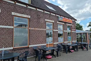 Café Oranjestein image
