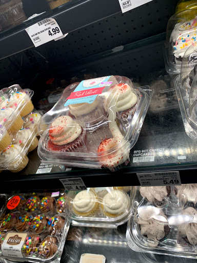 Shopping Mall «Riverdale Plaza Shopping Center», reviews and photos, 1044 W Mercury Blvd, Hampton, VA 23666, USA