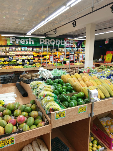 Grocery Store «C-Town Supermarkets», reviews and photos, 1 Park Ave, Mt Vernon, NY 10550, USA