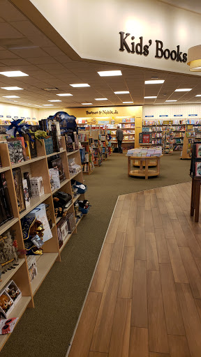 Book Store «Barnes & Noble Booksellers The Shops at River Crossing», reviews and photos, 8675 River Crossing Blvd, Indianapolis, IN 46240, USA
