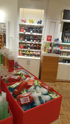 Cosmetics Store «Bath & Body Works», reviews and photos, 2300 Consumer Square, Mays Landing, NJ 08330, USA