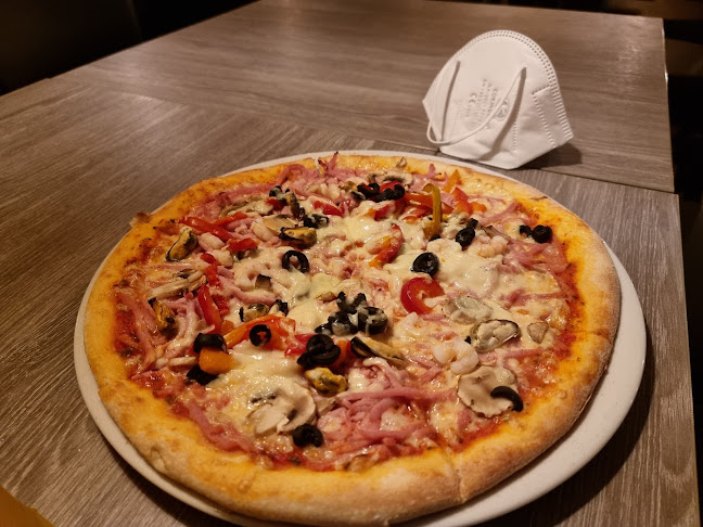 Anmeldelser af Mamas Pizzaria i Grindsted - Pizza