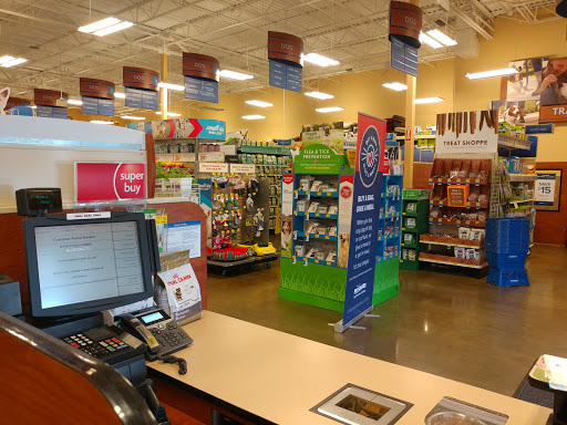 Pet Supply Store «PetSmart», reviews and photos, 5080 Riverside Dr #601, Macon, GA 31210, USA