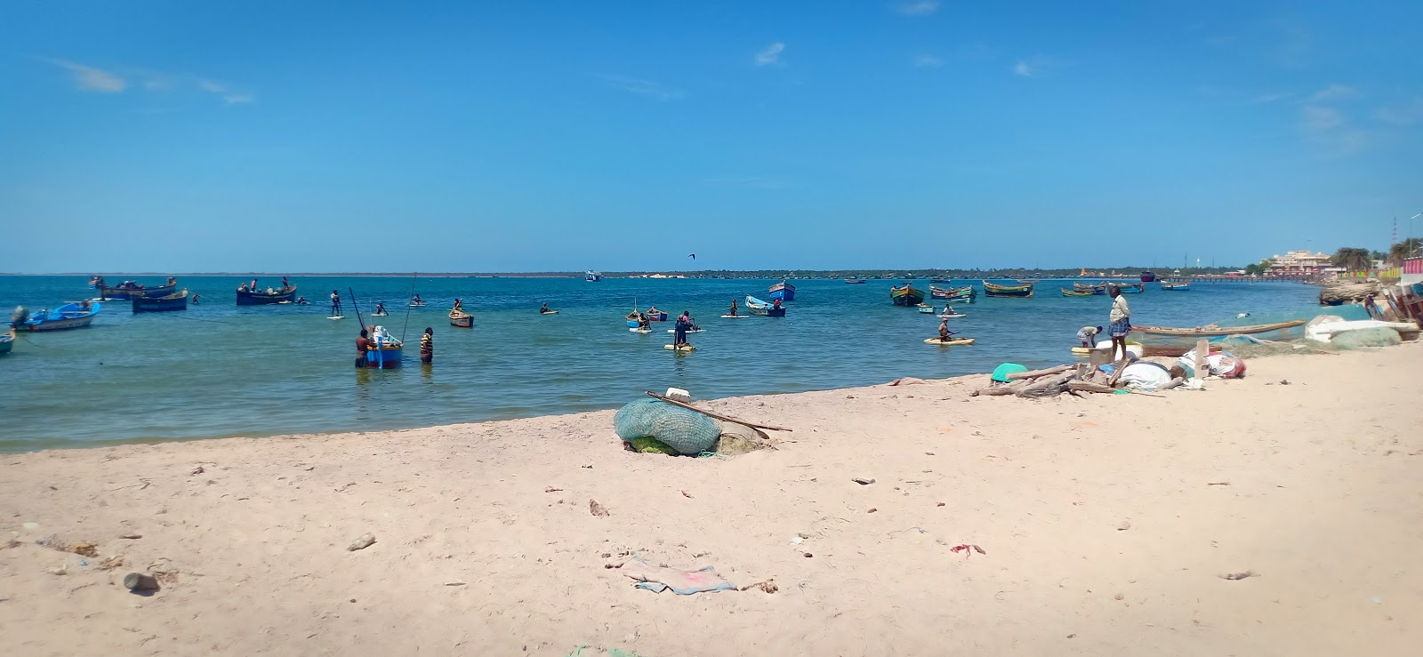 Sangumal Beach, Rameswaram的照片 带有宽敞的海岸