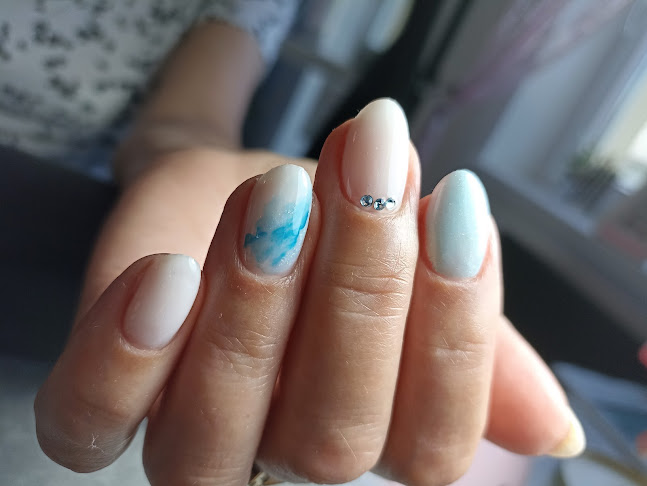 Comentarii opinii despre Mese-szép Szalon