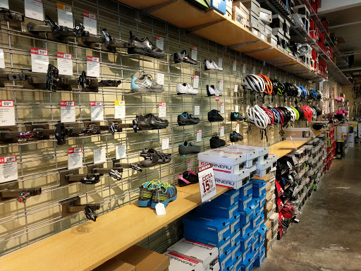 Bicycle Store «Performance Bicycle», reviews and photos, 2745 El Camino Real, Tustin, CA 92782, USA