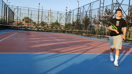 Konya Tenis Kursu - Tenis Özel Ders Eğitimi - Raket Tamiri Servisi Konya