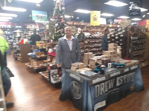 Tobacco Shop «Tobacco Depot», reviews and photos, 169 E Bloomingdale Ave, Brandon, FL 33511, USA