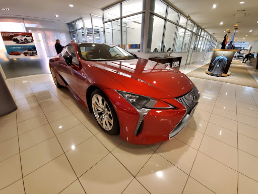 Lexus Dealer «Woodfield Lexus», reviews and photos, 350 E Golf Rd, Schaumburg, IL 60173, USA