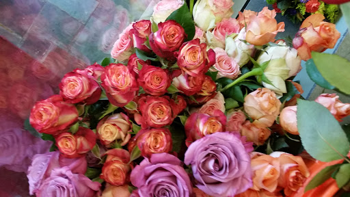 Florist «Flower Basket», reviews and photos, 302 N Lake St, Aurora, IL 60506, USA