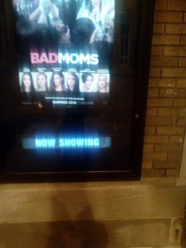 Movie Theater «Lindo Theatre: Classic Cinemas», reviews and photos, 115 S Chicago Ave, Freeport, IL 61032, USA