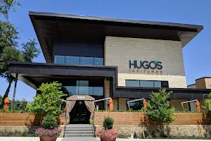 Hugo's Invitados image