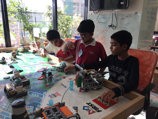 ROBOTICS - LEGO, ELECTRONICS, MECHANICAL, CODING, ELECTRICAL ENGINEERING ROBOTICS CLASS