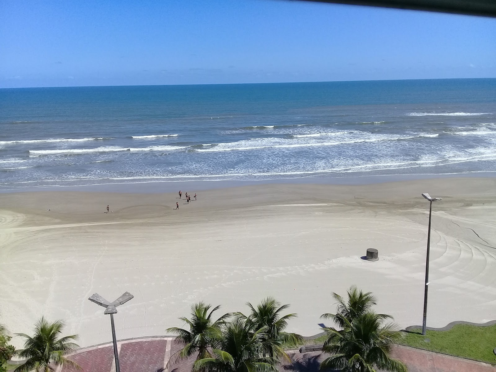 Foto di Spiaggia di Jardim Real con dritto e lungo