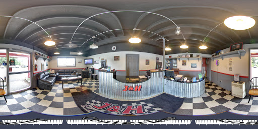 Auto Repair Shop «J & H Auto Repair», reviews and photos, 1110 Lilly Rd NE, Olympia, WA 98506, USA