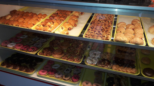 Donut Shop «Southern Maid Donuts», reviews and photos, 937 W Davis St, Dallas, TX 75208, USA