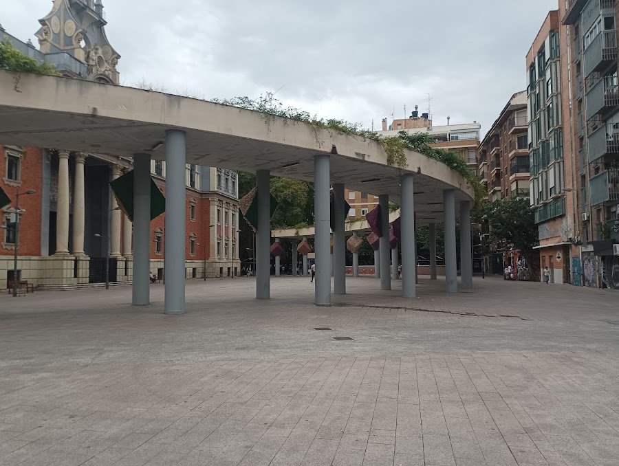 Bar La Toga / Puedes pedir para llevar / Plaza La Universidad