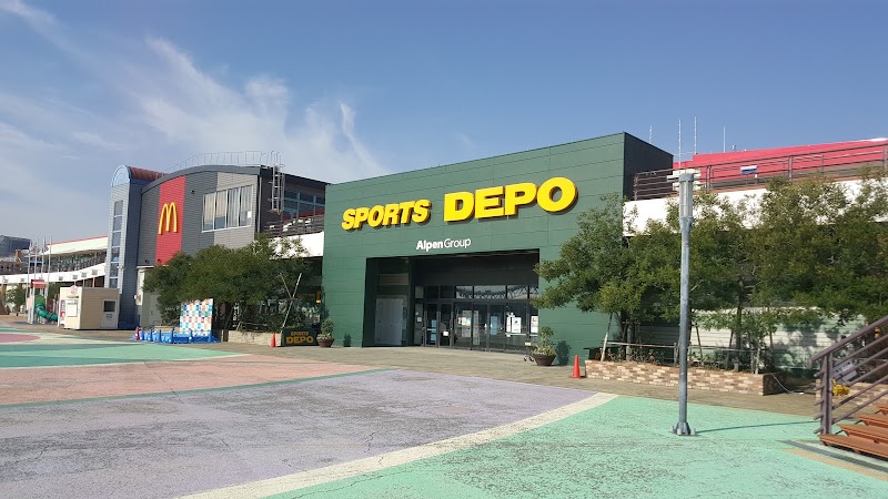 スポーツデポ サンシャインワーフ神戸店
