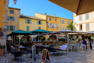 Place des Arcades Valbonne