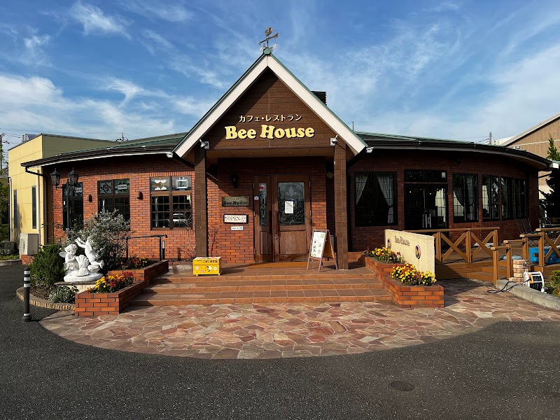 カフェレストラン Bee House