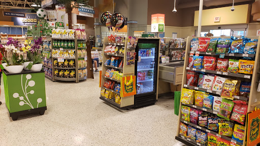 Supermarket «Publix Super Market at Doral Isle», reviews and photos, 10755 NW 58th St, Doral, FL 33178, USA