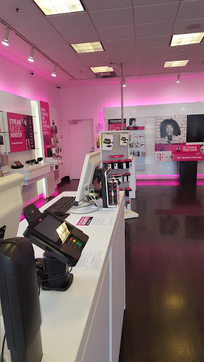 Cell Phone Store «T-Mobile», reviews and photos, 395 E Plumb Ln Suite 101, Reno, NV 89502, USA