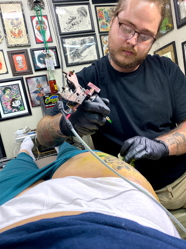 Tattoo Shop «Kingpin Tattoo», reviews and photos, 208 W Veterans Memorial Blvd, Harker Heights, TX 76548, USA