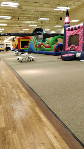 Shopping Mall «Merle Hay Mall», reviews and photos, 3800 Merle Hay Rd, Des Moines, IA 50310, USA