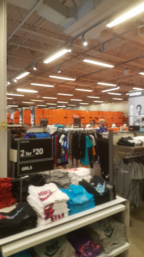 Sporting Goods Store «Nike Factory Store», reviews and photos, 1 Premium Outlet Blvd #699, Tinton Falls, NJ 07753, USA