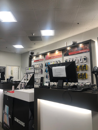 Cell Phone Store «Verizon Authorized Retailer - A Wireless», reviews and photos, 11870 California Route 2 Suite 100, Los Angeles, CA 90025, USA