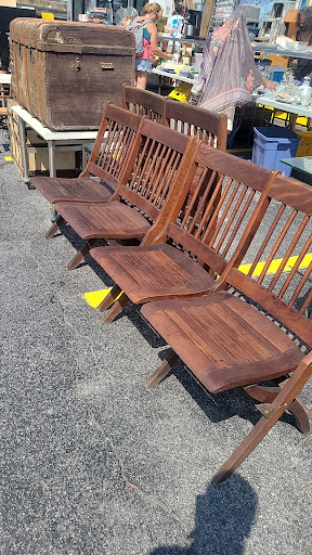 Antique Store «The Antique & Thrift Shop», reviews and photos, 100 Sunrise Hwy, Valley Stream, NY 11581, USA