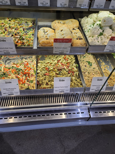 Grocery Store «Whole Foods Market», reviews and photos, 2305 N Prospect Ave, Milwaukee, WI 53211, USA