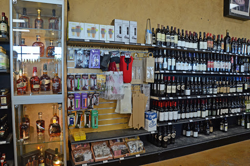 Wine Store «Plantation Fine Wine & Spirits», reviews and photos, 940 Memory Ln # 101, Gallatin, TN 37066, USA