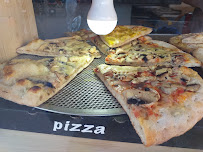 Plats et boissons du Pizzas à emporter Camion Pizza chez Papa à Marseille - n°10