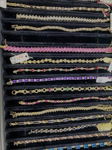 Pawn Shop «Fifth Avenue Jewelry & Pawn», reviews and photos, 8201 US-19, Port Richey, FL 34668, USA