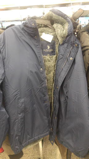 Clothing Store «Ross Dress for Less», reviews and photos, 475 E Lincoln Hwy, New Lenox, IL 60451, USA