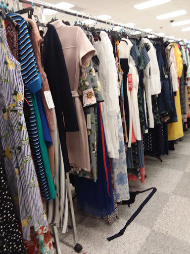 Clothing Store «Ross Dress for Less», reviews and photos, 9454 Skokie Blvd, Skokie, IL 60077, USA