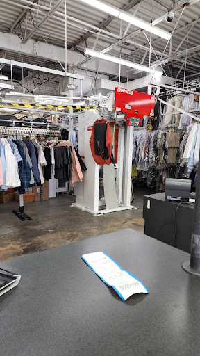 Dry Cleaner «ZIPS Dry Cleaners», reviews and photos, 11200 Scaggsville Rd, Fulton, MD 20759, USA