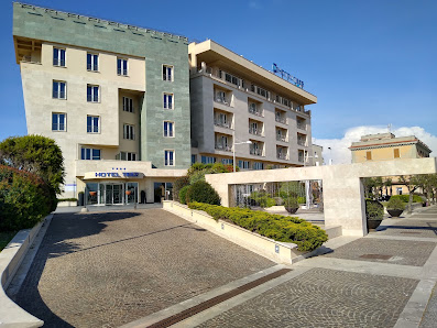 Hotel Tiber Via della Torre Clementina, 276, 00054 Fiumicino RM, Italia