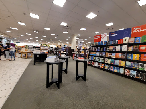 Book Store «Barnes & Noble bookstore», reviews and photos, 4005 N 10th St, McAllen, TX 78504, USA