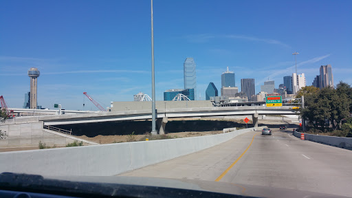 Liquor Store «River Cut Rate Liquor», reviews and photos, 327 Cadiz St, Dallas, TX 75207, USA