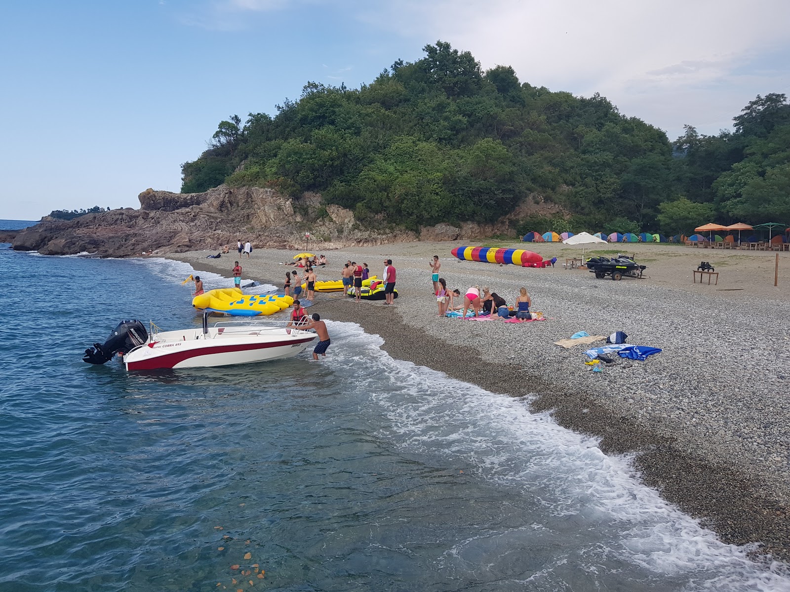 Foto van Yilgin Beach met hoog niveau van netheid