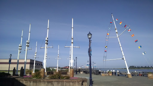 Ice Cream Shop «Living the Dream Ice Cream», reviews and photos, 1 F St, Eureka, CA 95501, USA