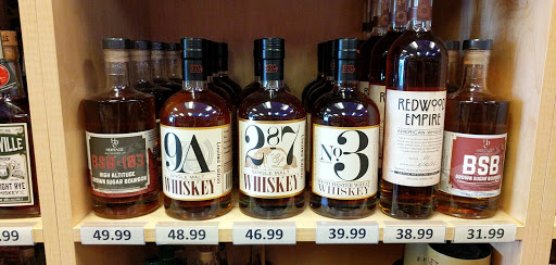 Wine Store «Red Gamay Wines & Liquors», reviews and photos, 45 Merrick Rd, Amityville, NY 11701, USA