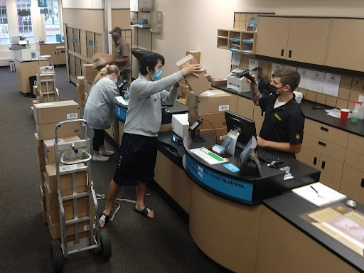 Shipping and Mailing Service «The UPS Store», reviews and photos, 40 E Main St, Newark, DE 19711, USA