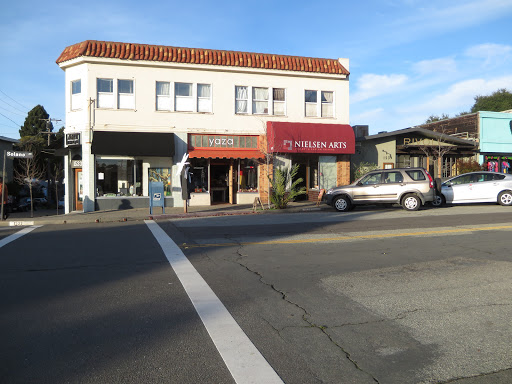 Picture Frame Shop «Nielsen Arts Gallery and Custom Framing», reviews and photos, 1537 Solano Ave, Berkeley, CA 94707, USA