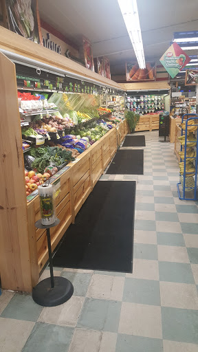 Grocery Store «Vashon Market IGA», reviews and photos, 17639 100th Ave SW, Vashon, WA 98070, USA