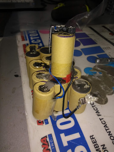 Car Battery Store «Batteries Plus Bulbs», reviews and photos, 2404 E Bell Rd, Phoenix, AZ 85032, USA