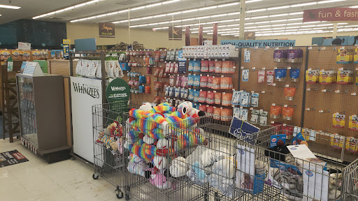 Pet Supply Store «Petco Animal Supplies», reviews and photos, 1275 W Patrick St, Frederick, MD 21702, USA