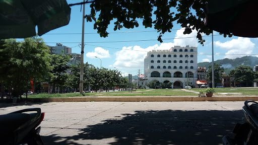 Golden Hotel Cẩm Phả